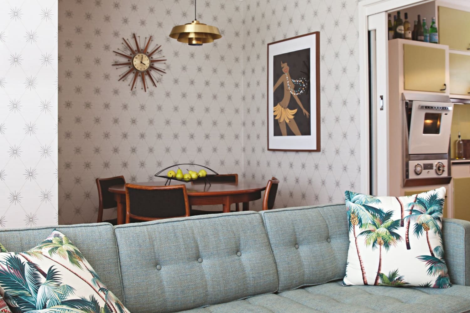 This DIY Fabric Deodorizer is Simple to Make and Uses Household